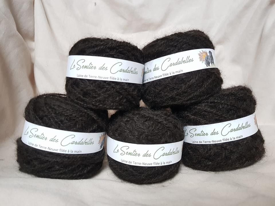 du sentier des cardabelles - Pelotes de Laine de poils de chien disponibles à la vente !