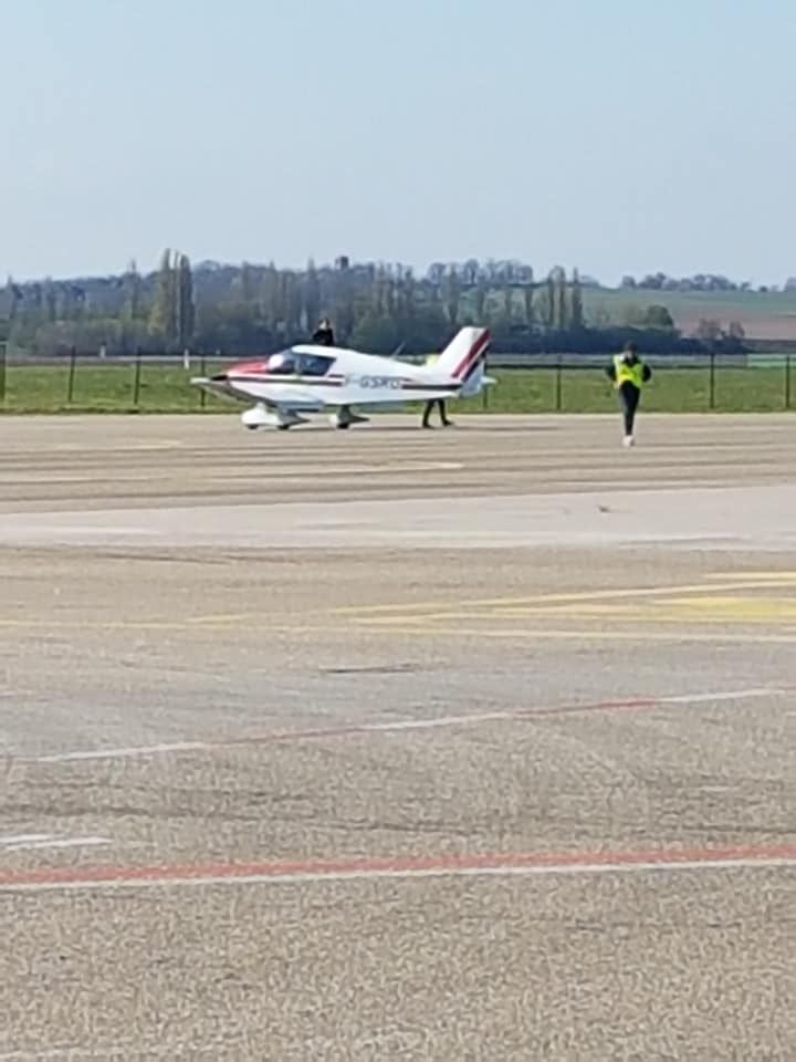 De la cour saint florent - 15.04.2021 - Départ en avion